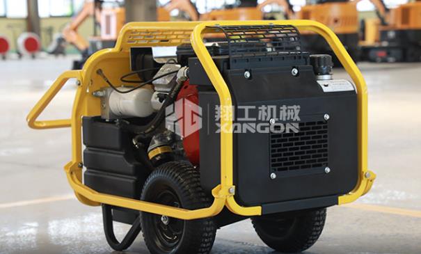 液(yè)壓動力(li)站.jpg 液壓(yā)動力站(zhan).jpg