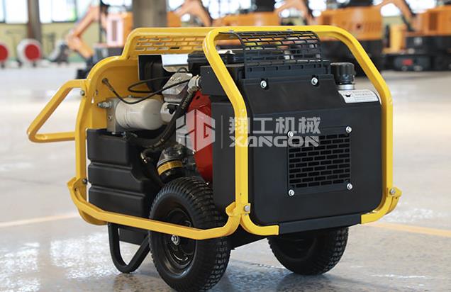 液壓動力站(zhàn).jpg 液壓動力站.jpg