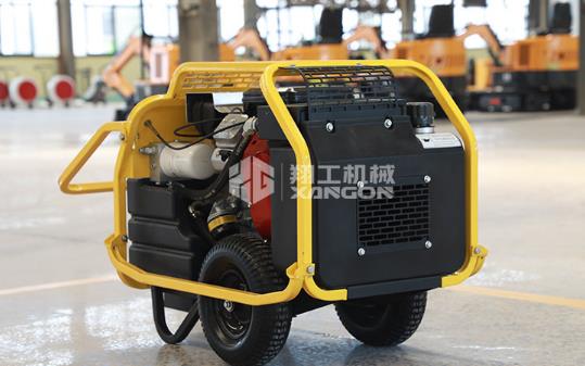 液(yè)壓動力站